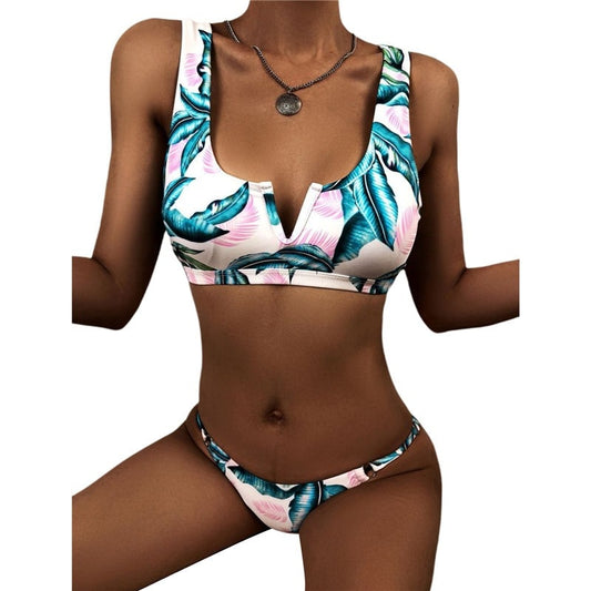 Costum de baie 2 piese, alb, imprimeu frunze exotice, Lucretia C35