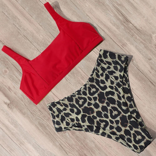 Costum de baie 2 piese, rosu, animal print, Maude C33